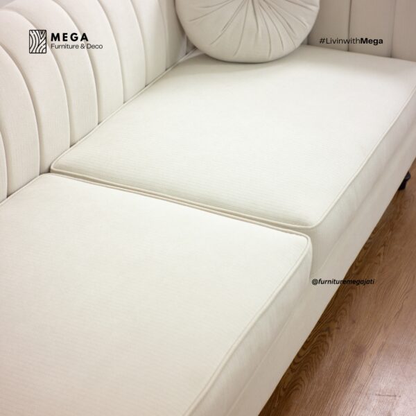 Clarissa - Modern Chesterfield Sofa - Gambar 2
