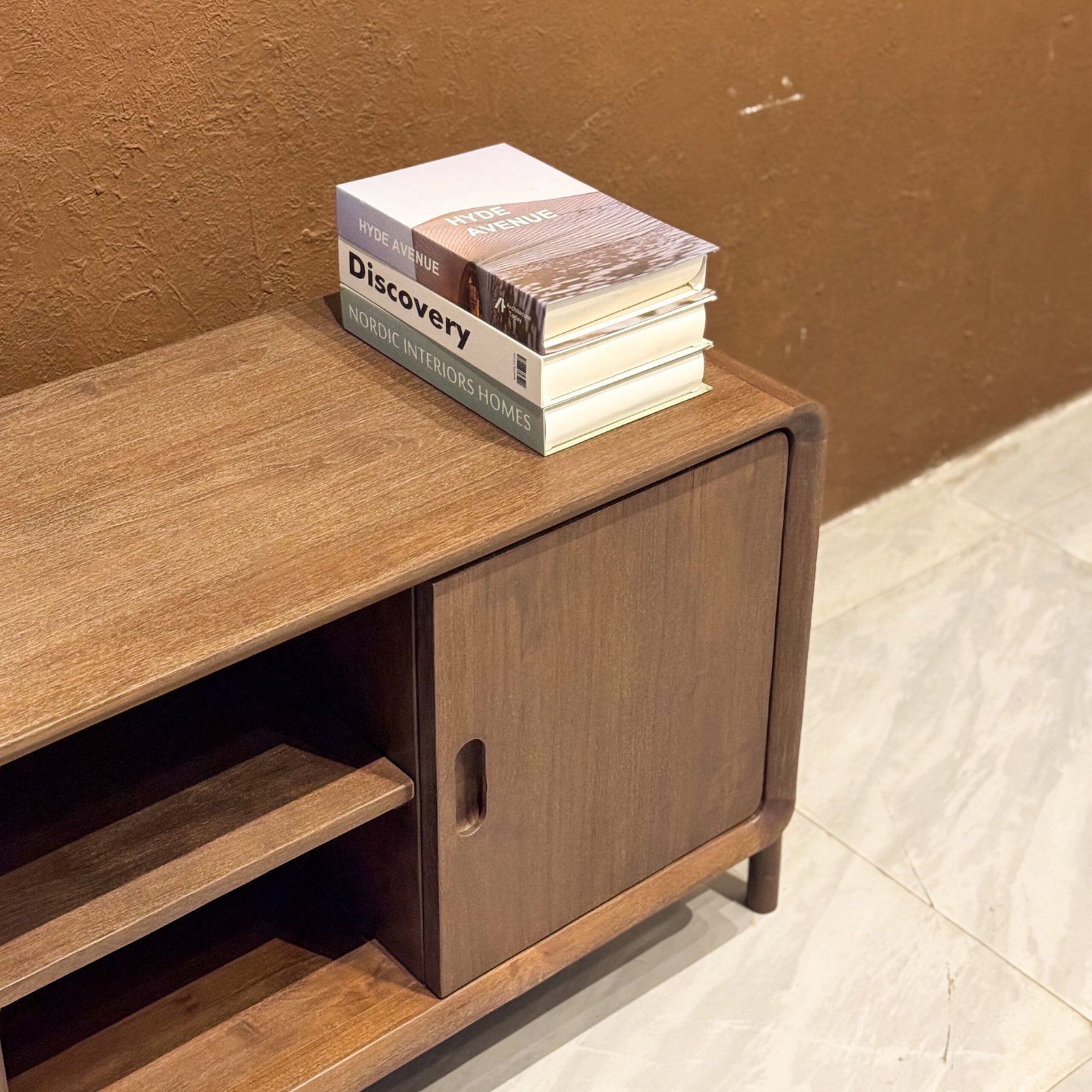 Avero Tv Cabinet - Image 4